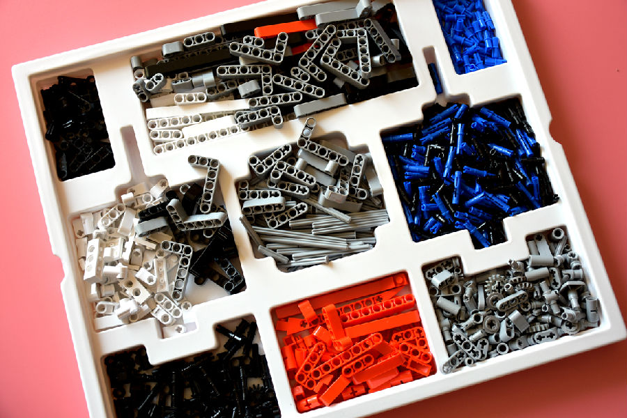 米兔积木履带机器人2000元以下的,米兔积木机器人app没有履带机甲了