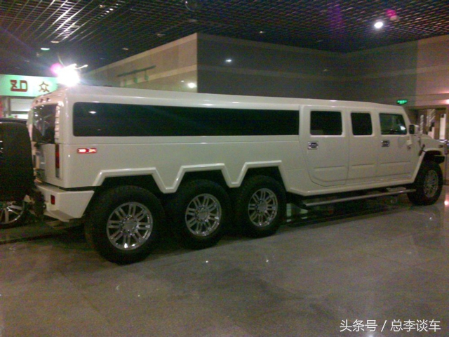 贵州唯一的黄牌悍马H1,比黄牌劳斯莱斯还稀有,一般的车位停不下