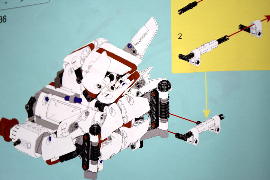 米兔积木履带机器人2000元以下的,米兔积木机器人app没有履带机甲了