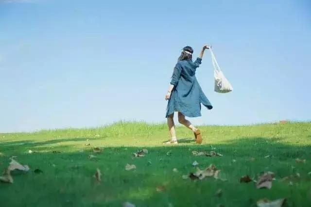 比较适合年轻人的小众女装品牌,复古高街女装品牌有哪些