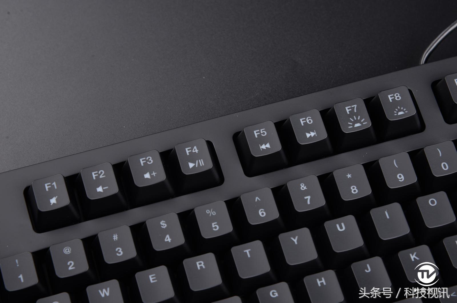 依旧偏执狂明基ZOWIECELERITASⅡ机械键盘评测