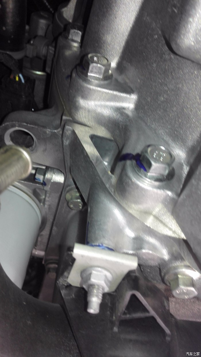 金牛座和宝马5系驾乘感受,福特金牛座与a6驾乘感受