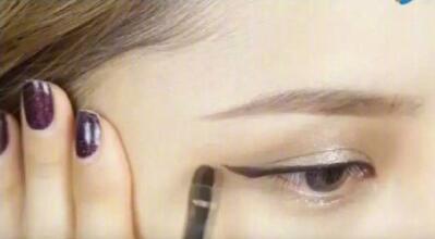 半包倒三角眼线,倒三角全包眼线