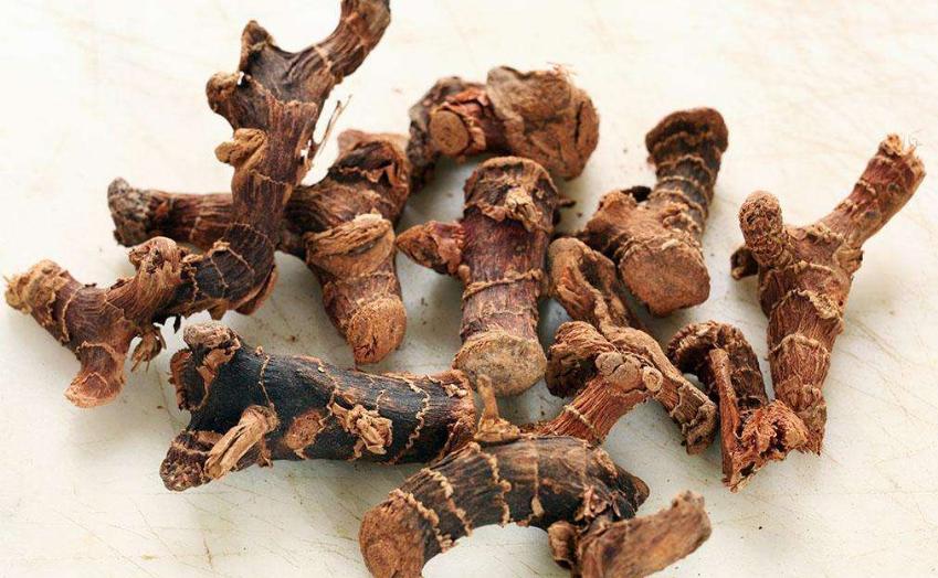 哪些香料可以锁住卤菜的香味,卤菜除异味最好的香料