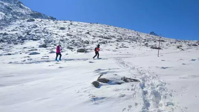 乌孙古道天堂湖在琼库什台吗,乌孙古道天堂湖到黑英山多远