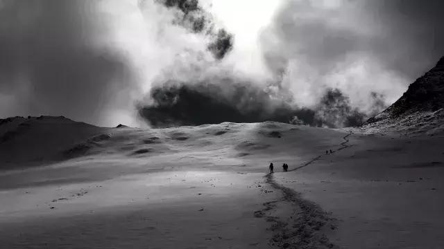 乌孙古道天堂湖在琼库什台吗,乌孙古道天堂湖到黑英山多远