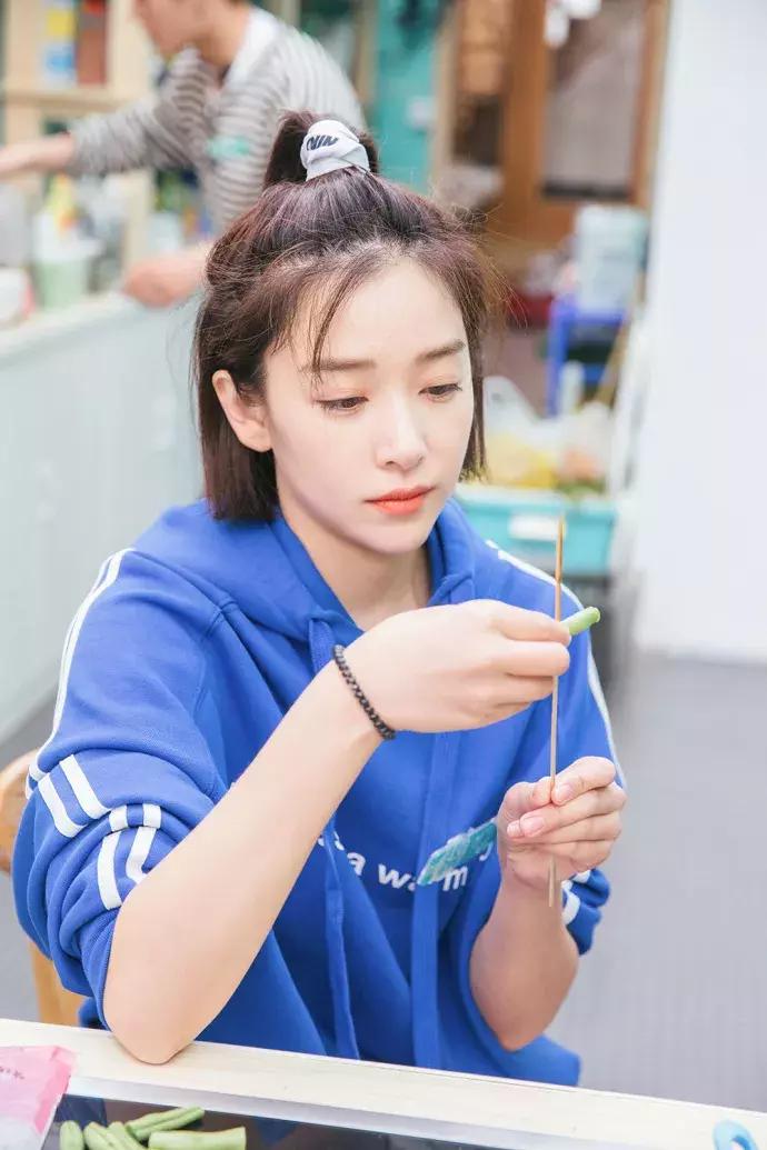 《校对女孩》要被翻拍？PK十元的竟然是她？