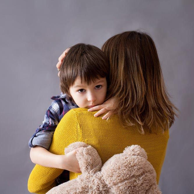 孩子上幼儿园回来不爱说话,孩子上幼儿园后不怎么说话了