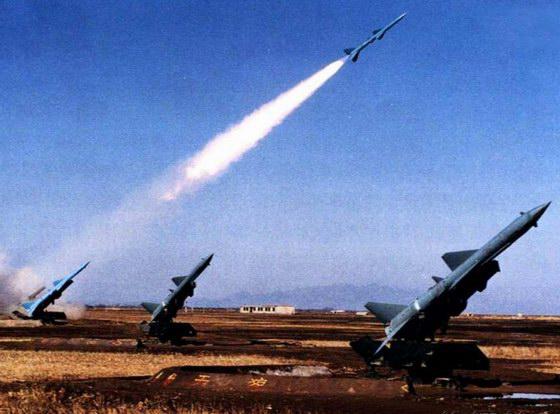 萨姆2击落b52,萨姆2首次击落飞机