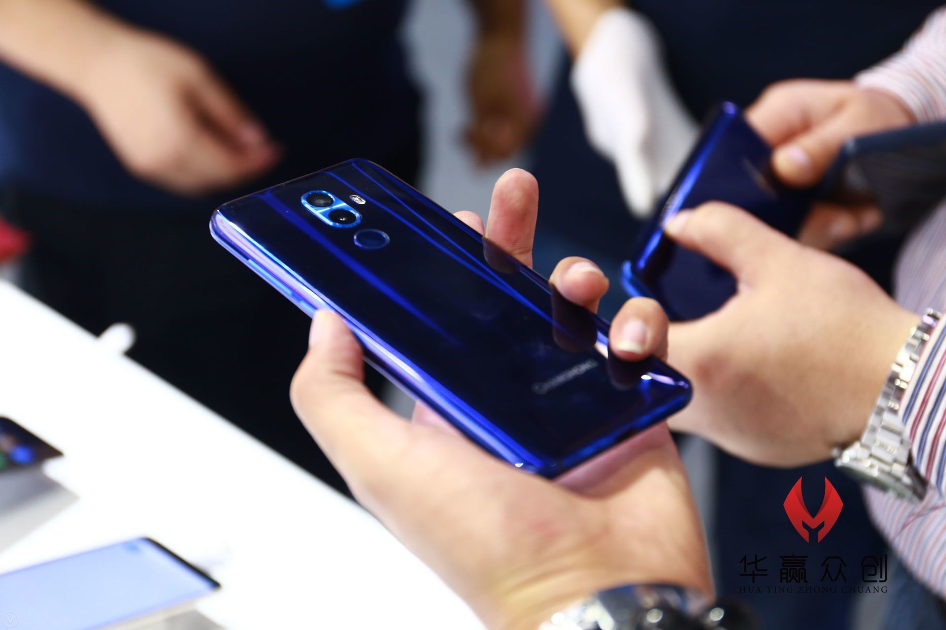 中国移动全球合作伙伴大会长虹手机展台直击