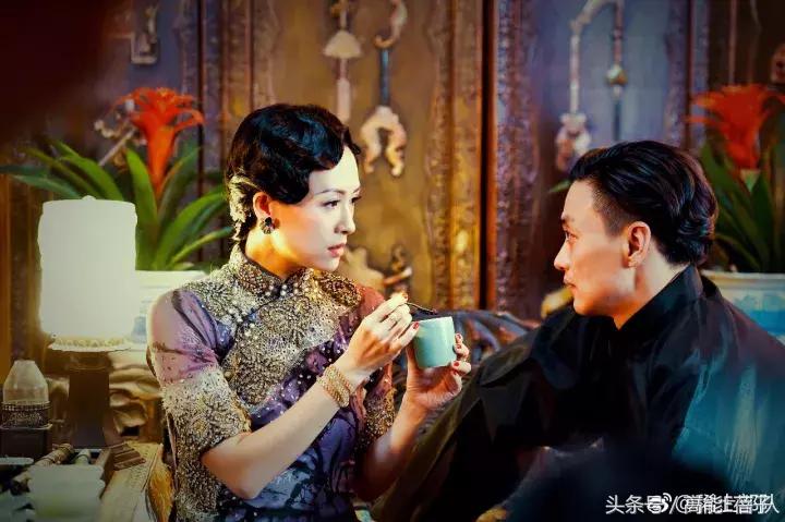 巩俐章子怡都属于什么脸型,巩俐和章子怡素颜谁更漂亮