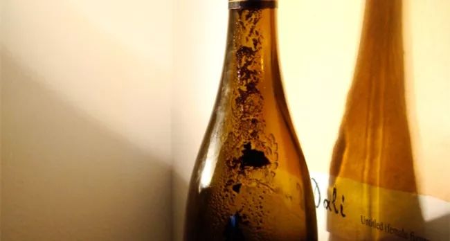 葡萄酒里面的沉淀物是什么,葡萄酒渣渣怎么处理