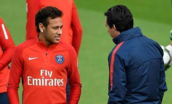 钱多真好！内马尔一来，大巴黎不仅战绩最佳，赞助费也跟着翻倍