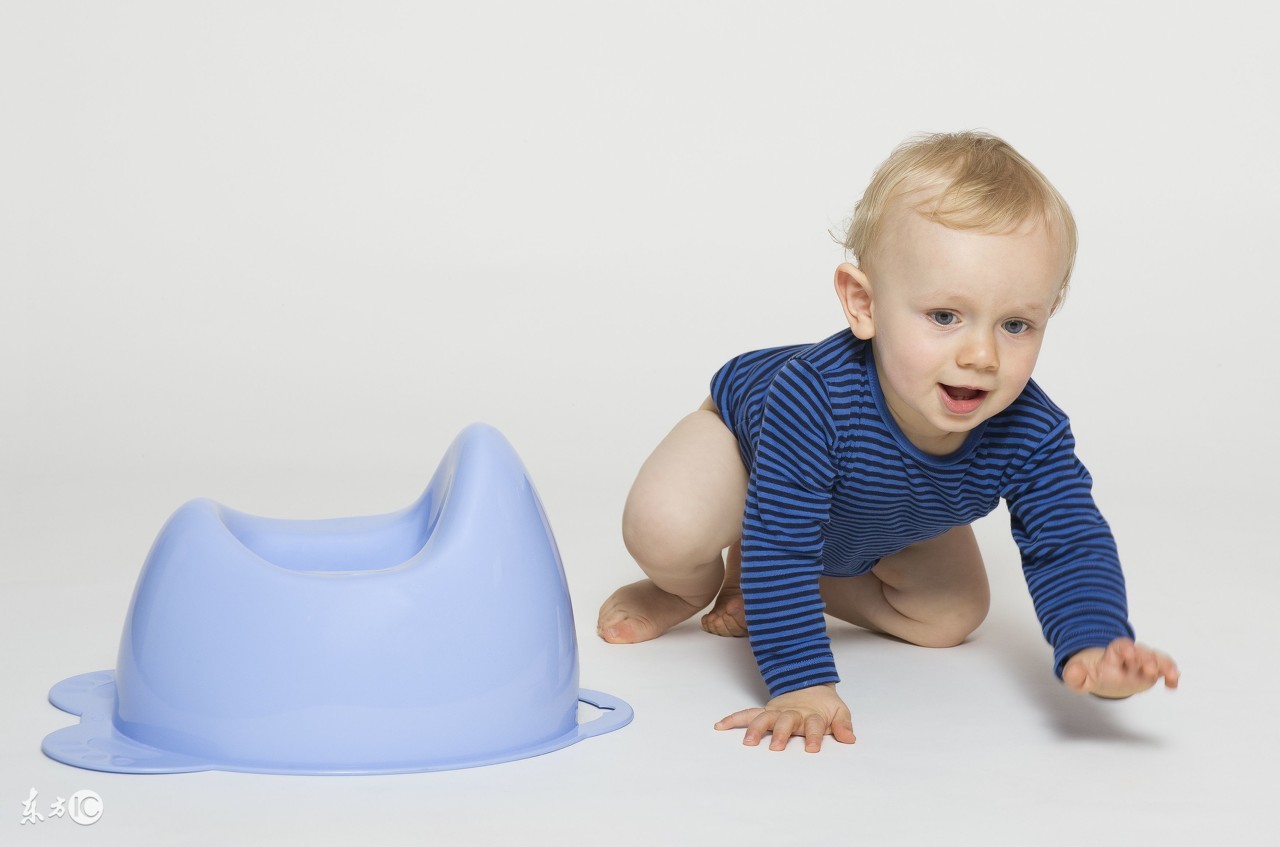 尿不湿怎么观察宝宝尿液颜色,宝宝尿不湿怎么看出来小了