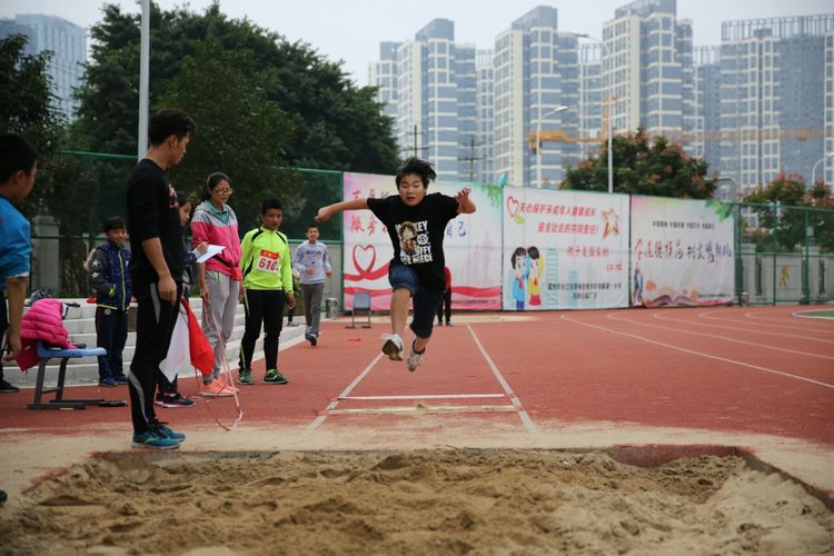 让红领巾校园充满生命的精彩——记台江进一附小体育文化节