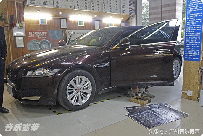 捷豹xj门板异响,捷豹xj门板喇叭发出滴滴声音