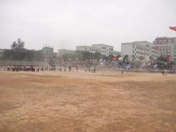 再见了二年级,新建二中报道