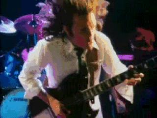 15岁斗琴碾压老师、62岁穿校服甩头，他说自己要躁到下个世纪！