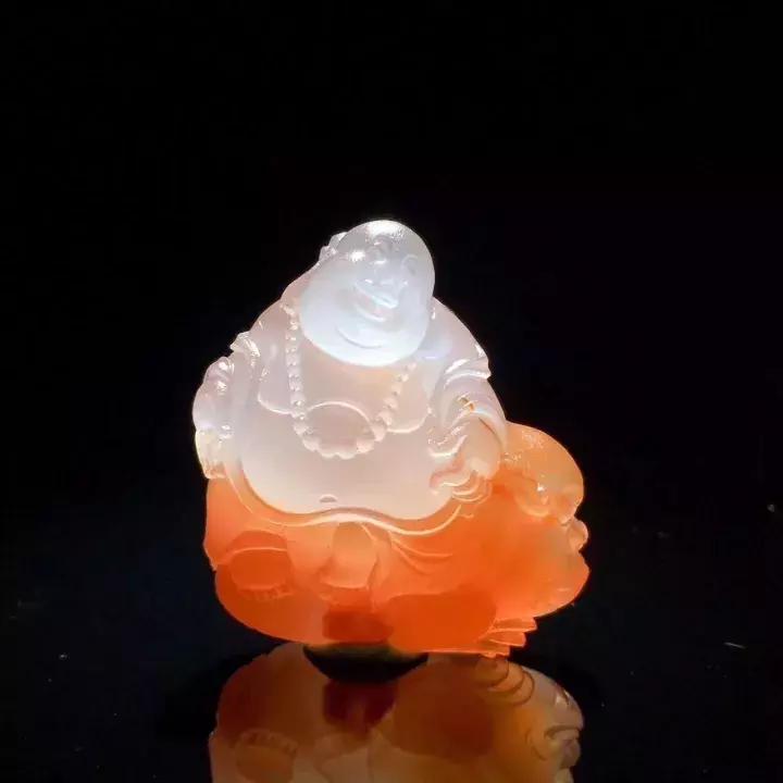 熹香坊带您领略冰飘南红的这一特质,连翡翠都比不上!