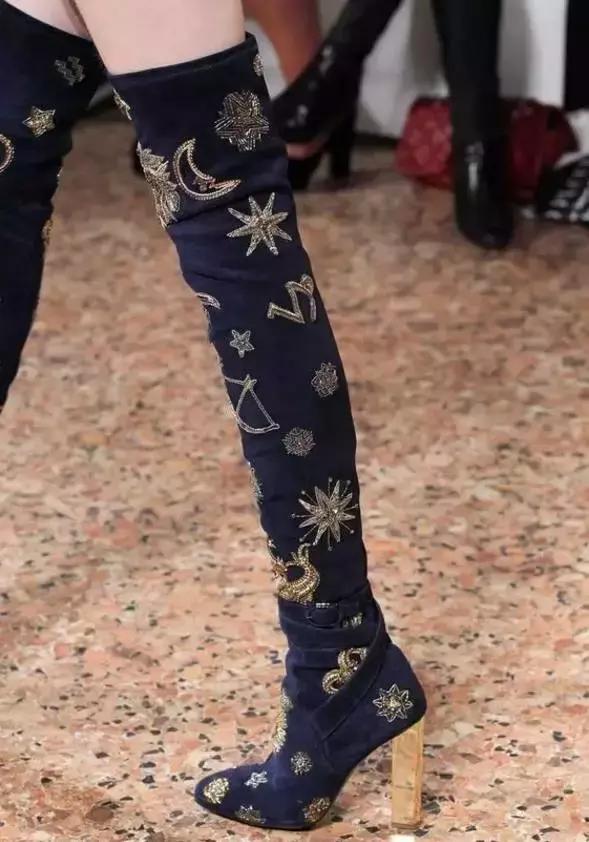 靴子长筒靴过膝搭配,过膝超长靴子穿搭