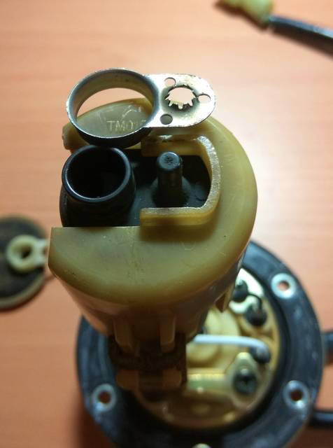 摩托车燃油泵滤网怎么换,摩托车更换汽油泵教程