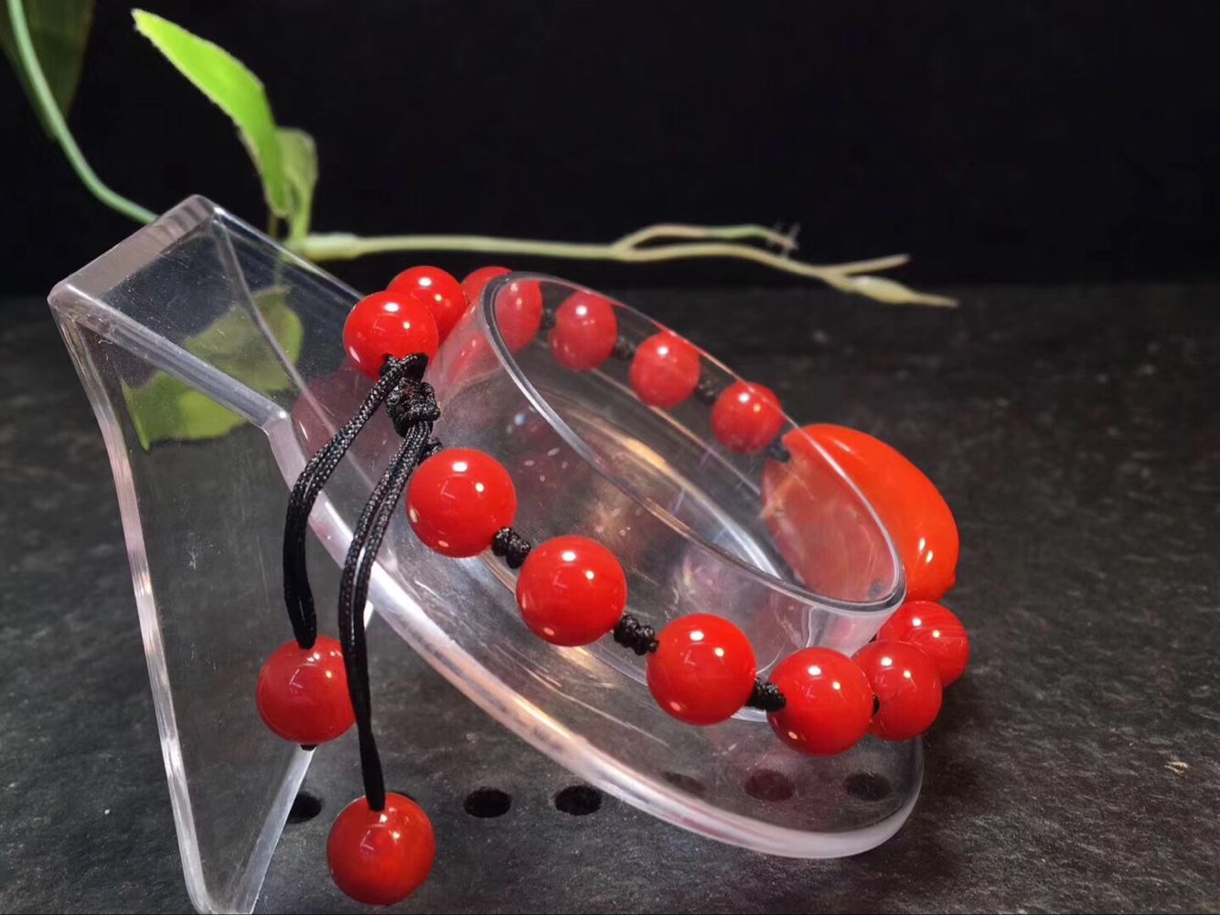 南红里面有气泡是怎么回事,南红缺水为什么会裂纹