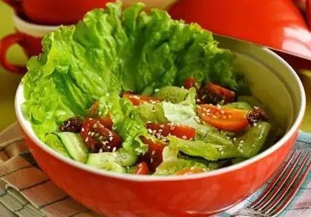 蔬菜沙拉的正确食用方法,蔬菜沙拉怎么做满足一天所需成分