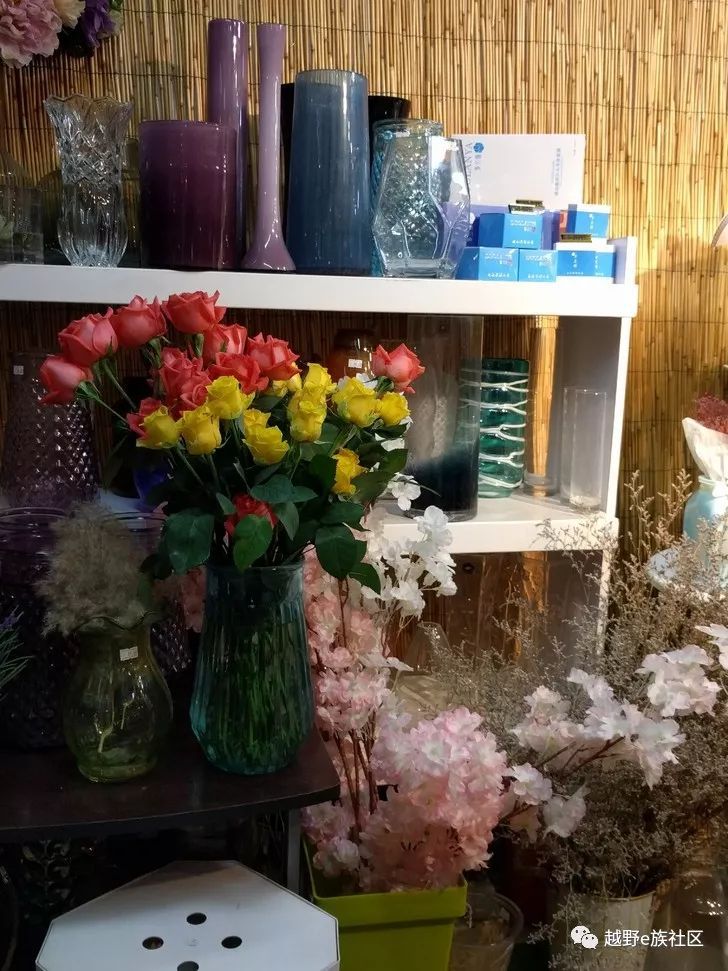 从瑞丽去畹町的路上,去畹町的路上