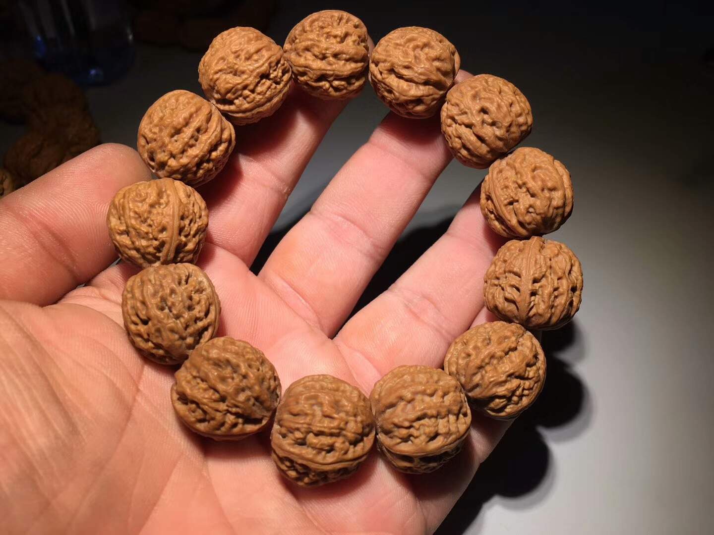 小核桃串价值,野生核桃手串最少几个