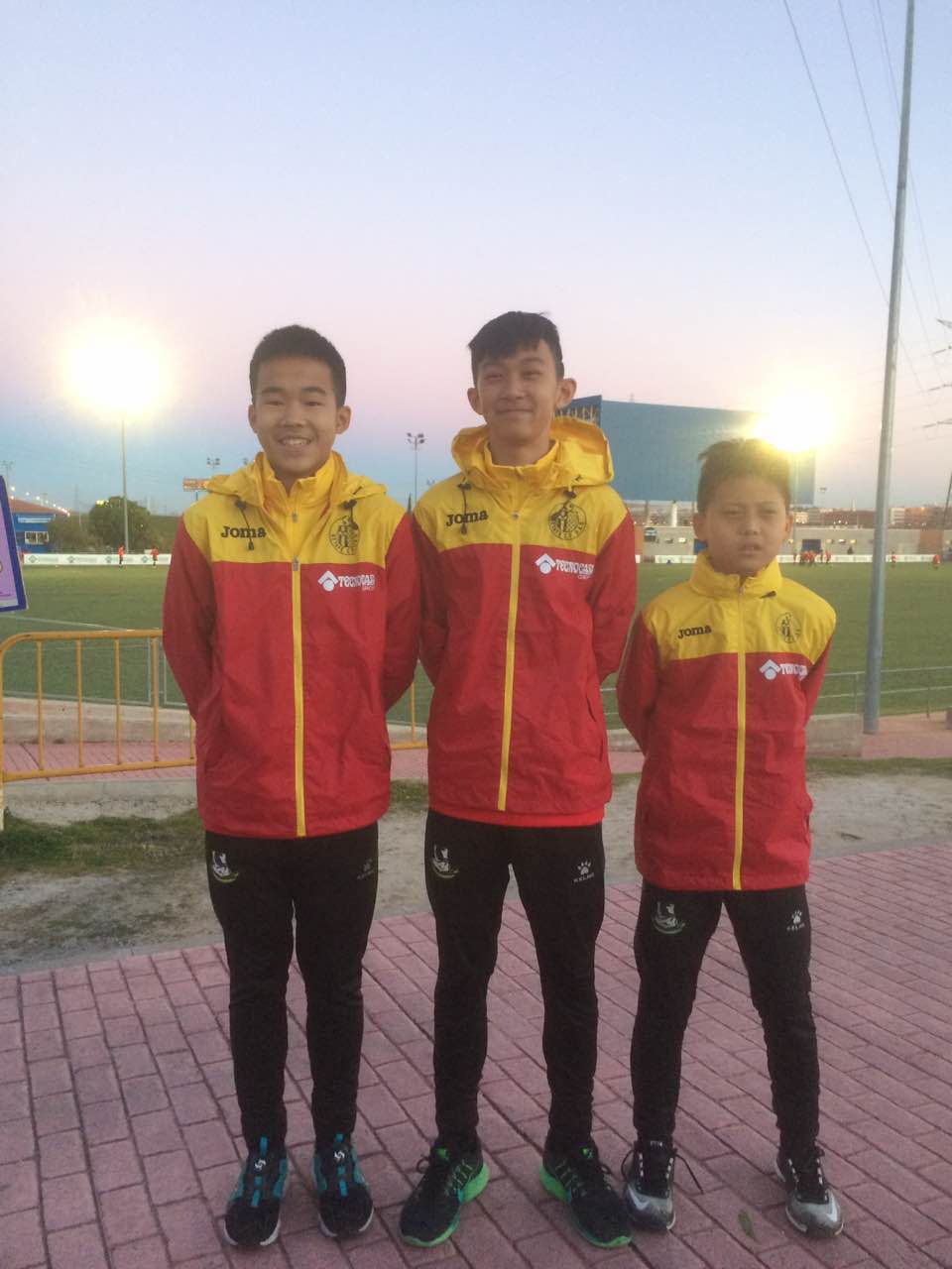 青少年足球深圳赛区,深圳少儿足球区队怎么入选