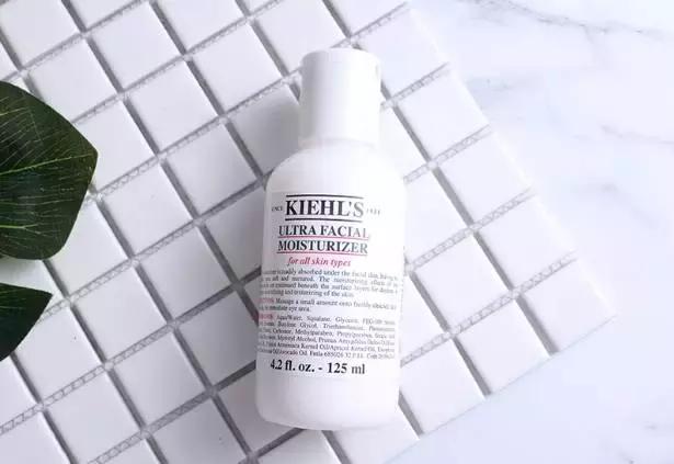 适合干皮的冬季水乳推荐,油皮敏感肌毛孔大适合用什么水乳