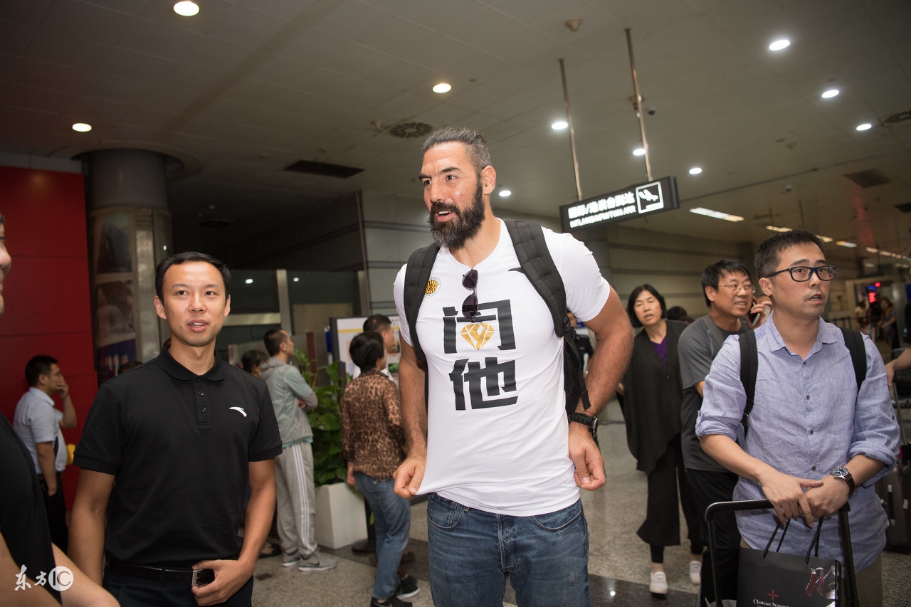 看看这些曾经的火箭队老面孔，如今都身在何处，勾起你的回忆了吗