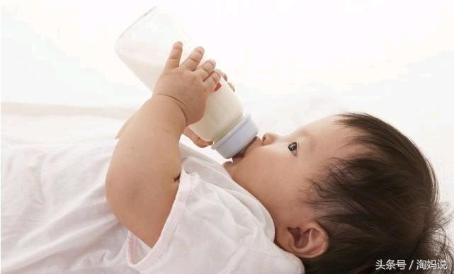 宝宝拒绝奶瓶喂养怎么办,宝宝抗拒奶瓶这几招你试了吗