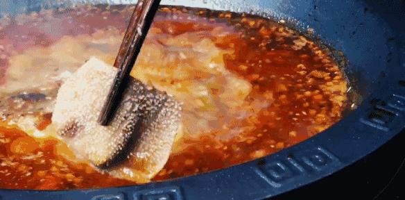 正宗重庆老火锅店逛新城推荐,重庆逛吃之旅本地人推荐的火锅店