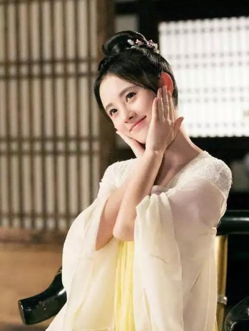 【美人阁】白衣如雪犹似画中仙。谁是你心目中的白衣女子（下）