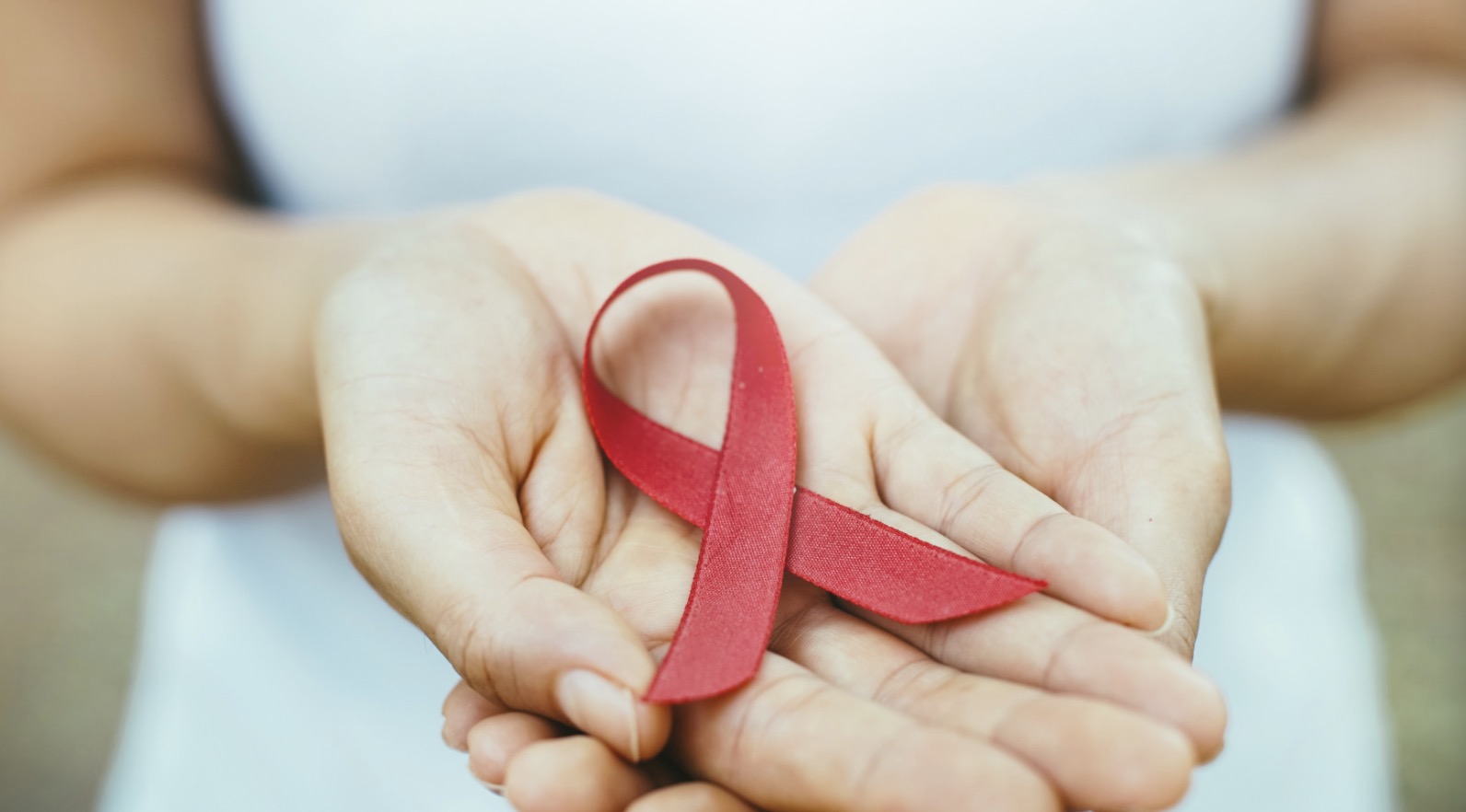 网上买的艾滋病测试纸可信吗,网上卖的检测艾滋病试纸准确么