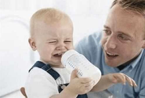 宝宝不喝奶粉怎么办？学会这些妙招解决困扰宝妈的难题