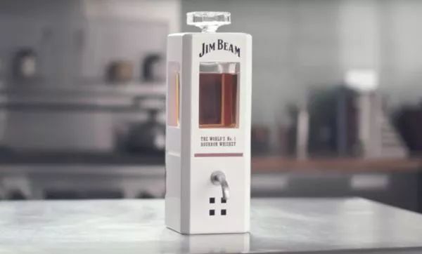 马云称月挣一二十亿很难受，《掘地求升》山寨手游已经刷榜