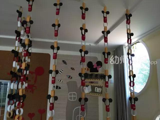 美出天际!幼儿园用小黄人、小猪佩琦、哆啦A梦、米奇做环境