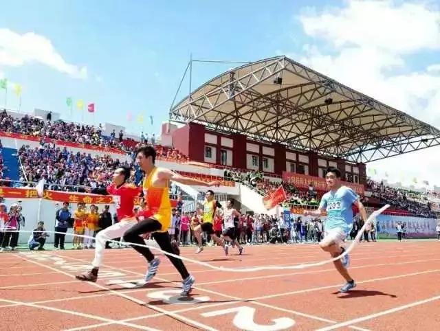 在茫茫人海一眼认出你,在茫茫人海中一眼认出你视频