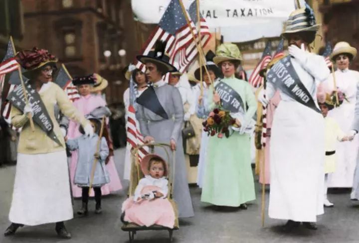 口红演变史的图片素材,口红种类