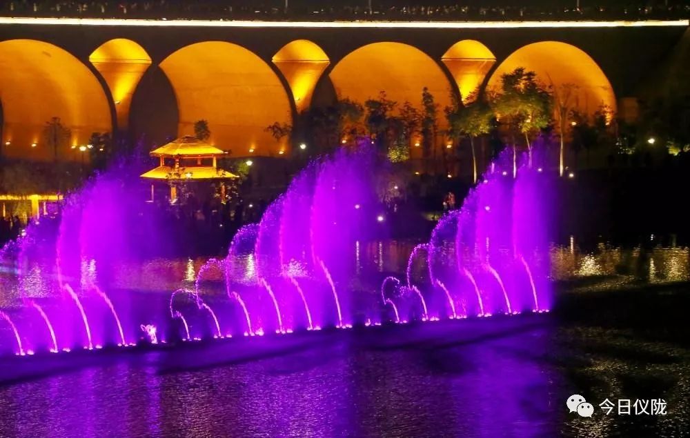 一座幸福感爆棚的滨江小城,一座山清水秀的幸福小城