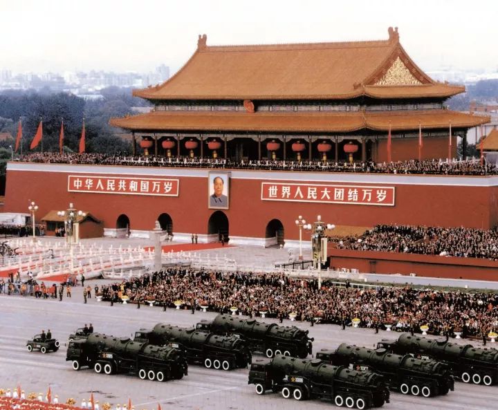 除了东风快递,我们还有红旗盾牌!纪念中国空天防御事业创建60年