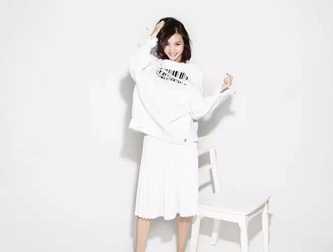 超舒适运动套装穿搭,洋气时髦女运动套装