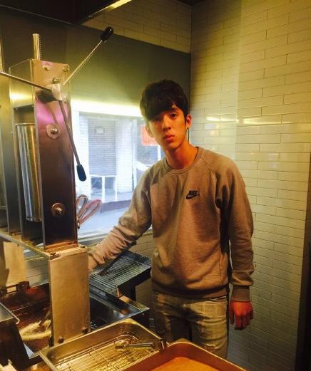 在这个看脸的社会民间男神们火了！