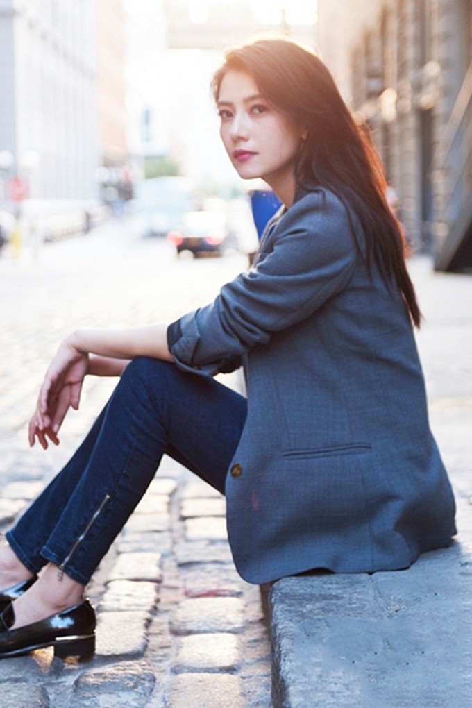 高圆圆秋天穿衣搭配图毛衣,高圆圆日常穿搭简约又时尚