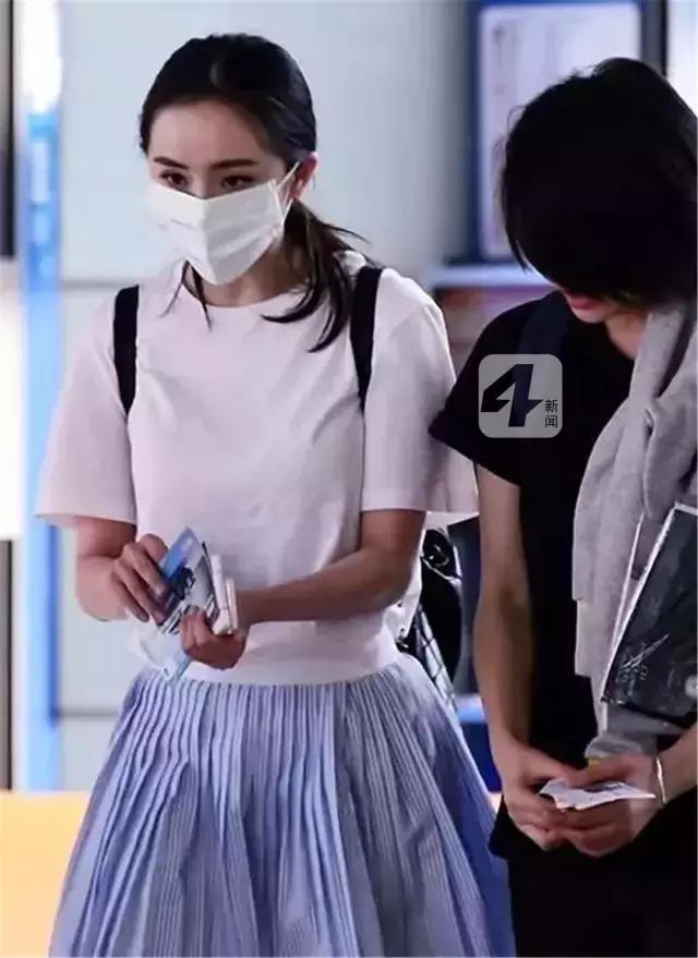 关于20块钱可以买的好看服装,20块钱的衣服穿出了2000块钱的感觉