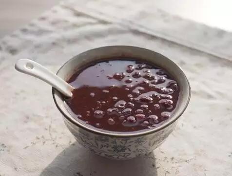 红豆糖水怎么煮快速烂,煮红豆快速出沙有妙招