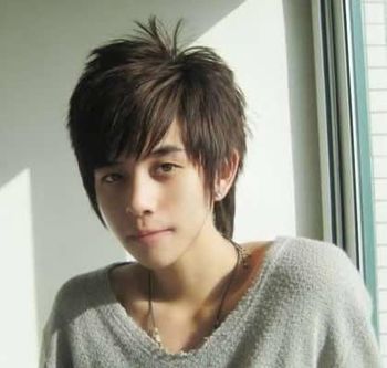 小鲜肉中长发发型,今年最流行的鲜肉发型