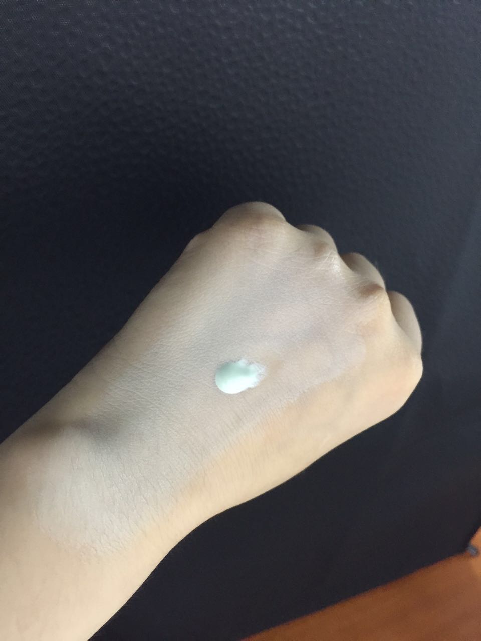 香奈儿哪款cc霜好,香奈儿cc霜专柜版和免税版区别